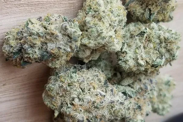 Wedding Cake - Hybrid